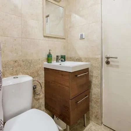 Kanchitos - 2bdr Spacious Place Варна