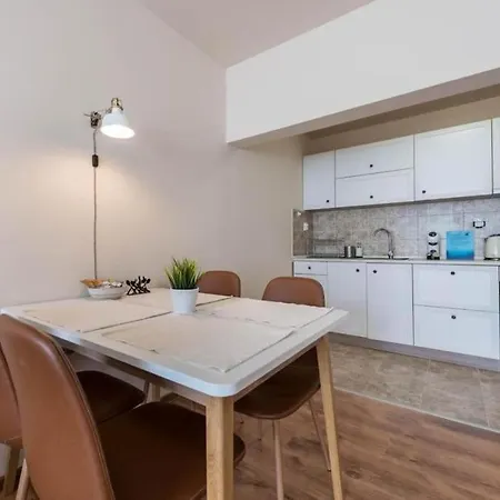 Апартаменты Kanchitos - 2bdr Spacious Place