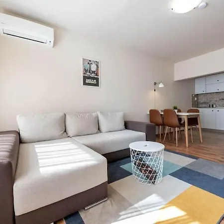 Апартаменты Kanchitos - 2bdr Spacious Place