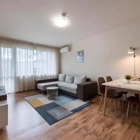 Kanchitos - 2bdr Spacious Place 瓦爾納